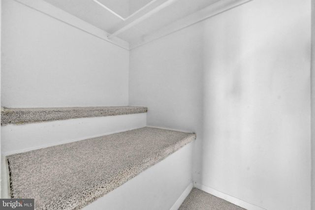 3721 LYONS LN, Alexandria, VA 22302