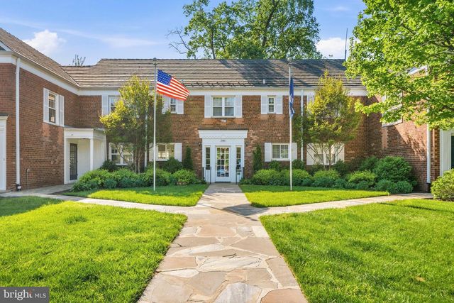 3721 LYONS LN, Alexandria, VA 22302