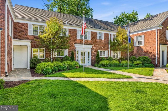 3721 LYONS LN, Alexandria, VA 22302