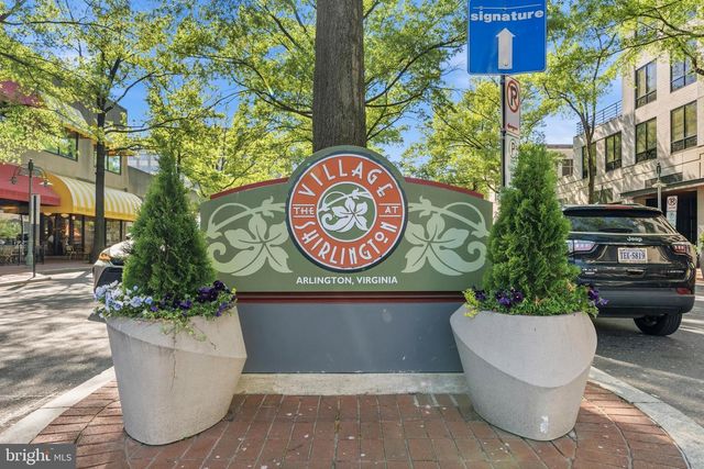 3721 LYONS LN, Alexandria, VA 22302