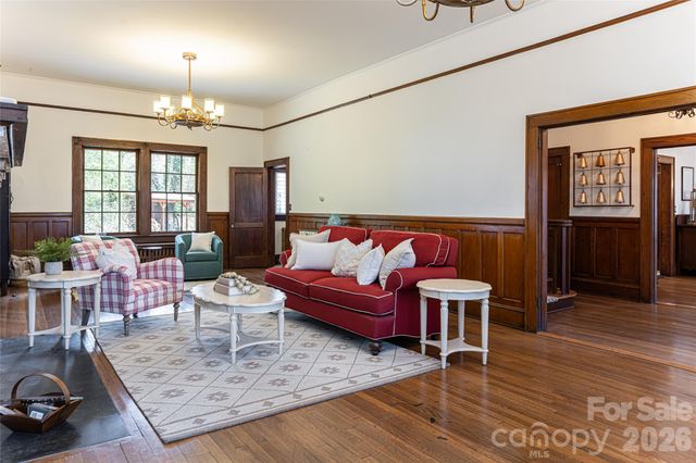 147 Preservation Way, Waynesville, NC 28786