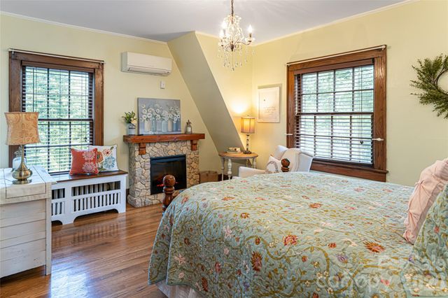 147 Preservation Way, Waynesville, NC 28786