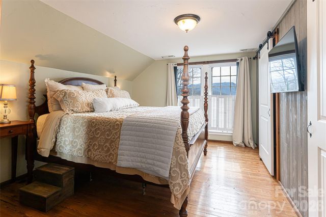 147 Preservation Way, Waynesville, NC 28786