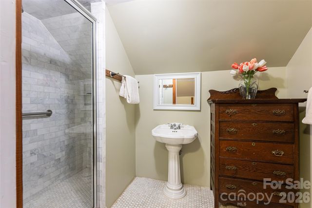 147 Preservation Way, Waynesville, NC 28786