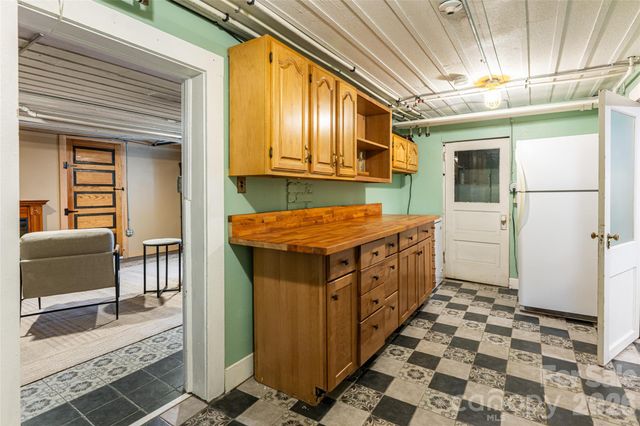 147 Preservation Way, Waynesville, NC 28786