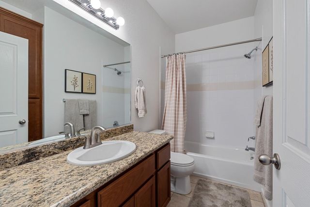 421 Daisy Ave, Lodi, CA 95240