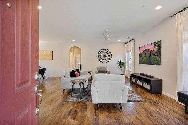 421 Daisy Ave, Lodi, CA 95240