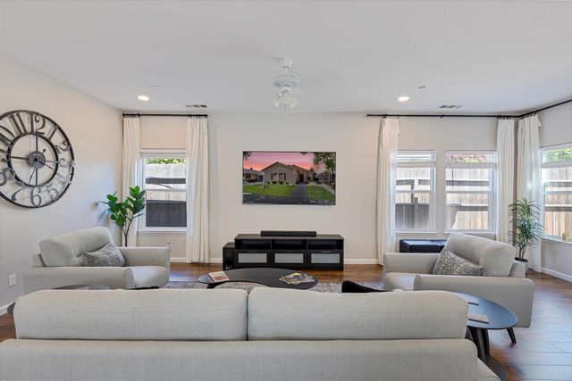 421 Daisy Ave, Lodi, CA 95240