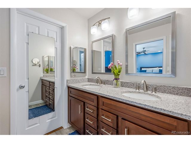 2692 S Kenton Ct, Aurora, CO 80014