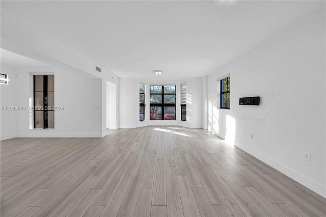 1650 Galiano St TH15, Coral Gables, FL 33134