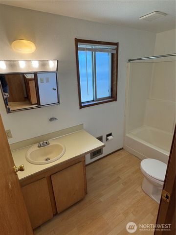 401 W 14th Avenue, Ellensburg, WA 98926