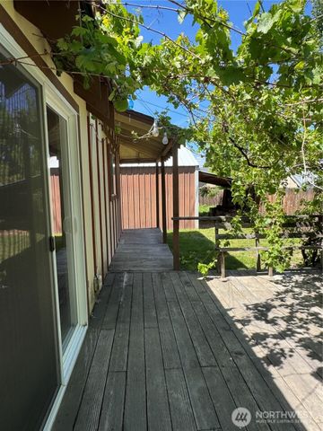 401 W 14th Avenue, Ellensburg, WA 98926