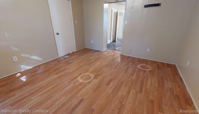 15044 YOUNG Street, Detroit, MI 48205