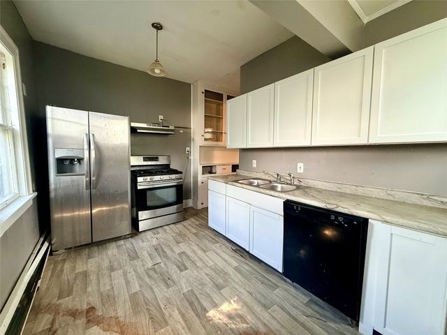 1144 35th Street, Des Moines, IA 50311