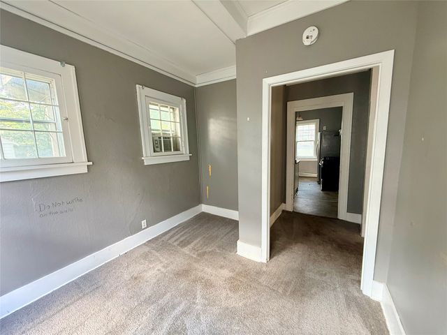 1144 35th Street, Des Moines, IA 50311