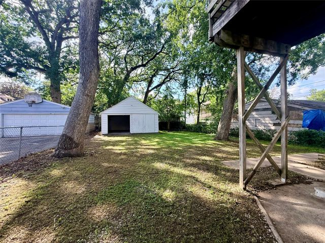 1144 35th Street, Des Moines, IA 50311