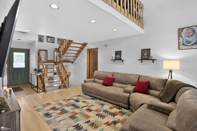 1446 Van Vleet Road, Flushing, MI 48433