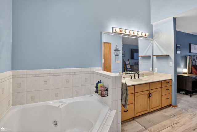 1446 Van Vleet Road, Flushing, MI 48433