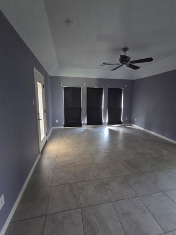 3648 Bluegrass Drive, Grand Prairie, TX 75052