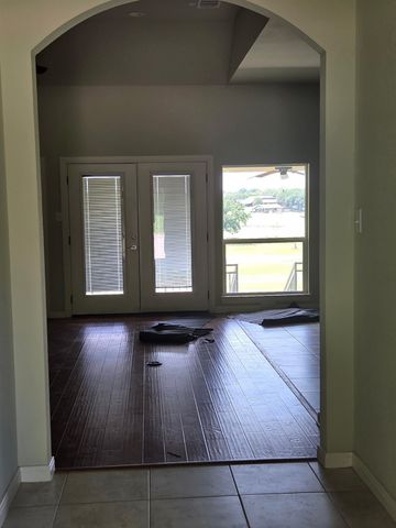 3648 Bluegrass Drive, Grand Prairie, TX 75052