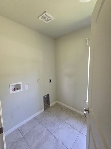 3648 Bluegrass Drive, Grand Prairie, TX 75052