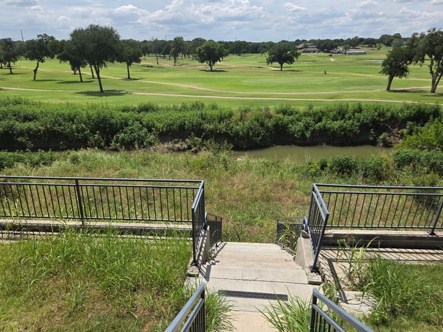 3648 Bluegrass Drive, Grand Prairie, TX 75052