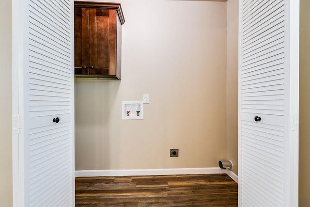 204 W 13th St, Robert Lee, TX 76945