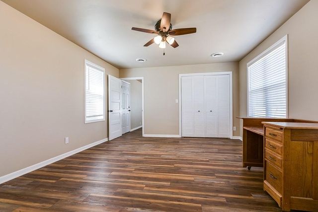 204 W 13th St, Robert Lee, TX 76945