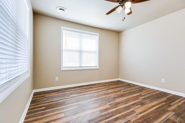 204 W 13th St, Robert Lee, TX 76945