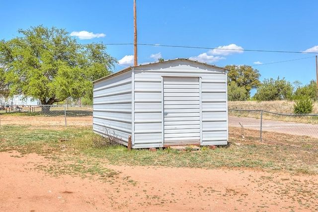 204 W 13th St, Robert Lee, TX 76945