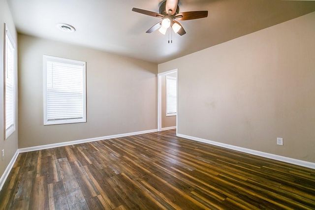 204 W 13th St, Robert Lee, TX 76945