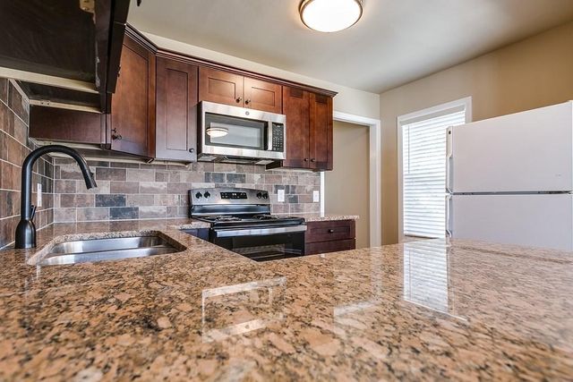 204 W 13th St, Robert Lee, TX 76945