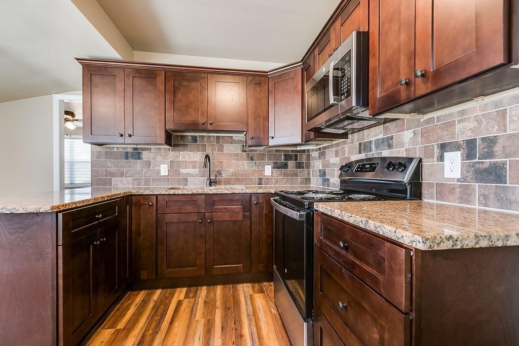 204 W 13th St, Robert Lee, TX 76945