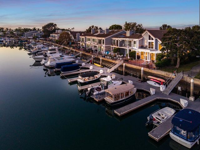 3532 Windspun Drive, Huntington Beach, CA 92649