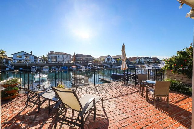 3532 Windspun Drive, Huntington Beach, CA 92649