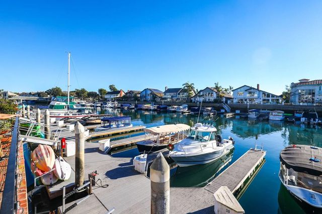 3532 Windspun Drive, Huntington Beach, CA 92649