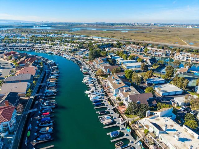 3532 Windspun Drive, Huntington Beach, CA 92649