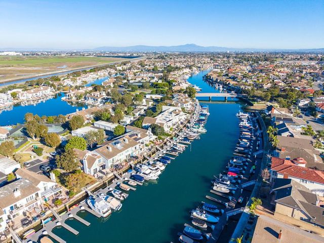 3532 Windspun Drive, Huntington Beach, CA 92649