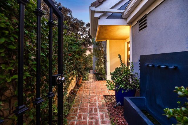 3532 Windspun Drive, Huntington Beach, CA 92649