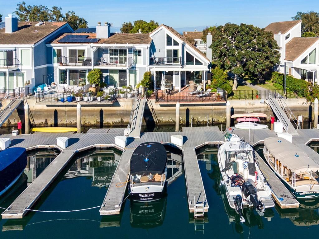 3532 Windspun Drive, Huntington Beach, CA 92649