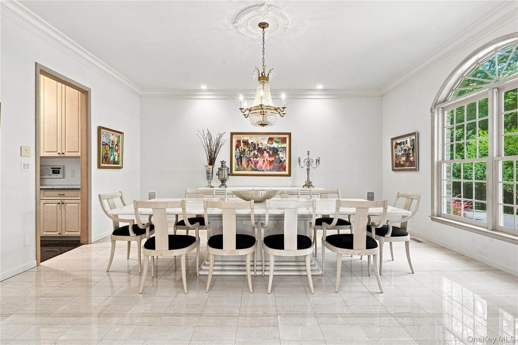 9 Swan Place, Nissequogue, NY 11780 — photo 4