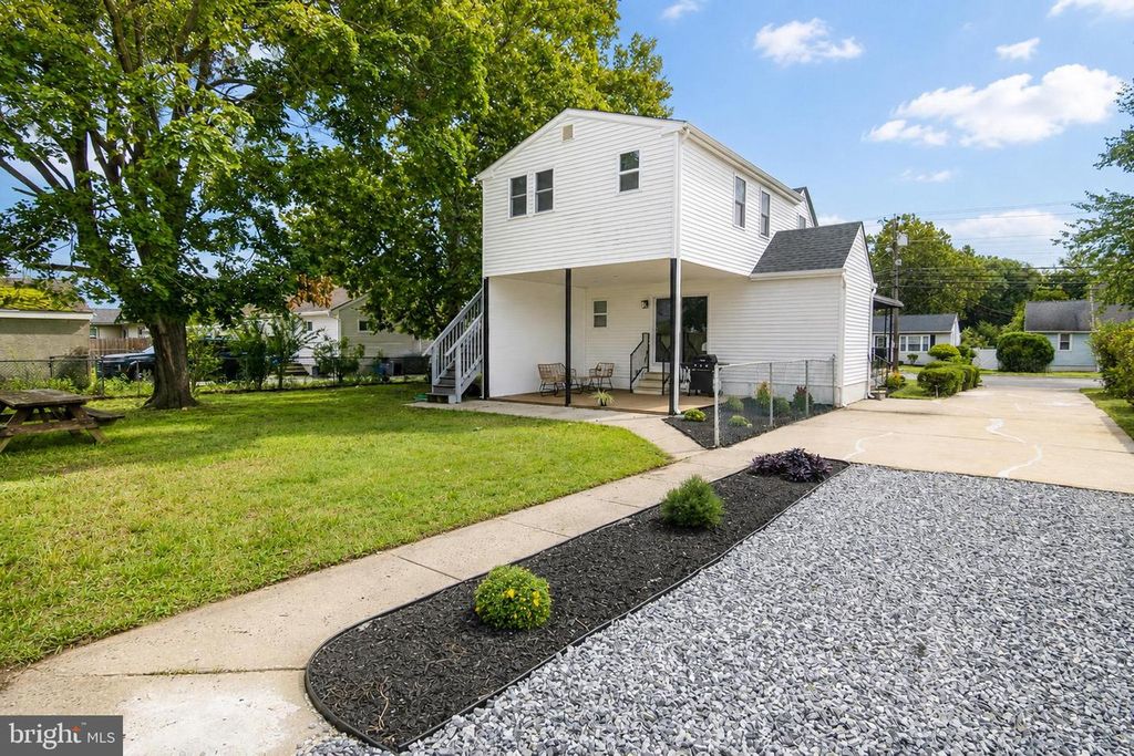 211 E NEW ST, GLASSBORO, NJ 08028 — photo 5