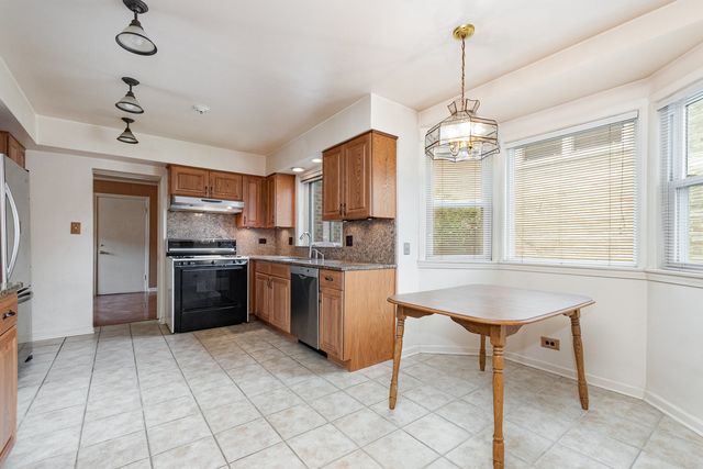 1800 N 76th Court, Elmwood Park, IL 60707