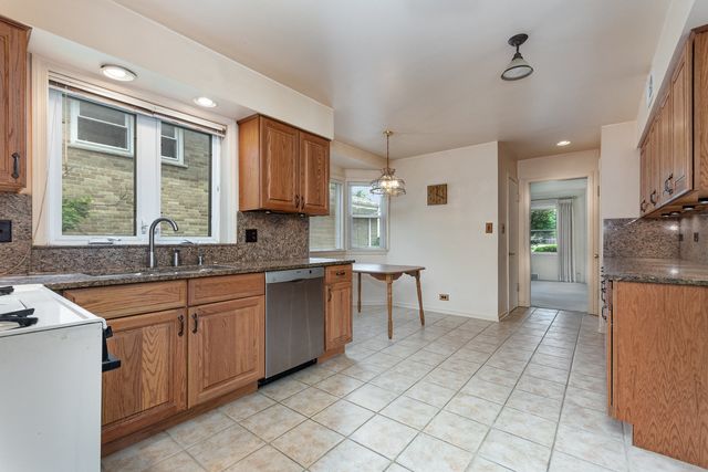 1800 N 76th Court, Elmwood Park, IL 60707