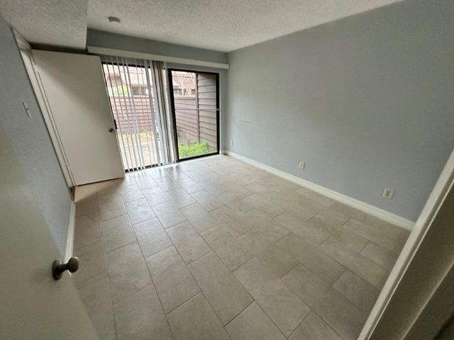 2510 Grants Lake Boulevard 101, Sugar Land, TX 77479