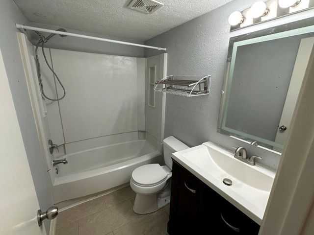 2510 Grants Lake Boulevard 101, Sugar Land, TX 77479