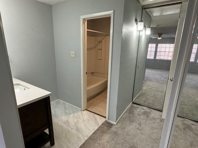 2510 Grants Lake Boulevard 101, Sugar Land, TX 77479