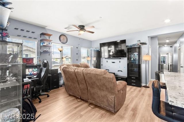 7352 North Decatur Boulevard 1, Las Vegas, NV 89131