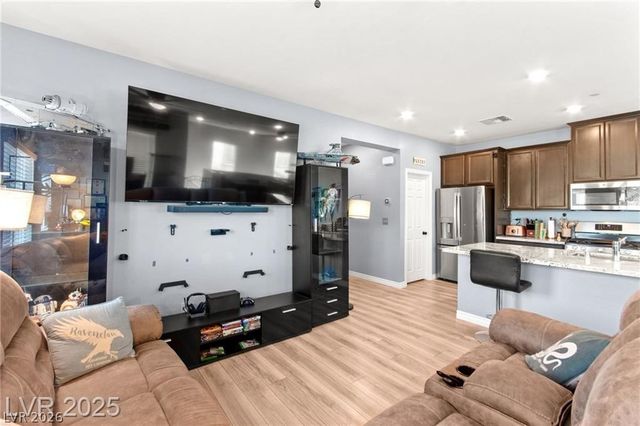 7352 North Decatur Boulevard 1, Las Vegas, NV 89131