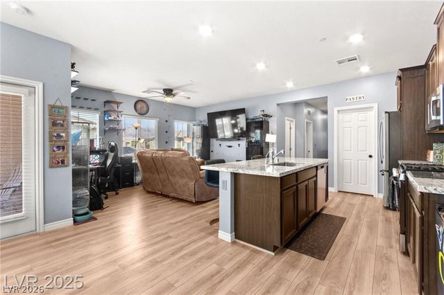 7352 North Decatur Boulevard 1, Las Vegas, NV 89131